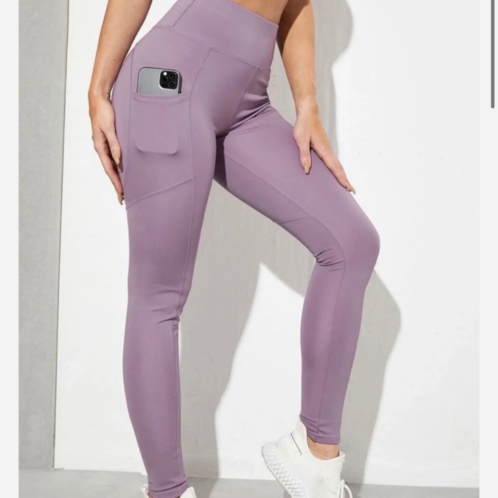 Lavender Crave Leggings with Phone Pockets